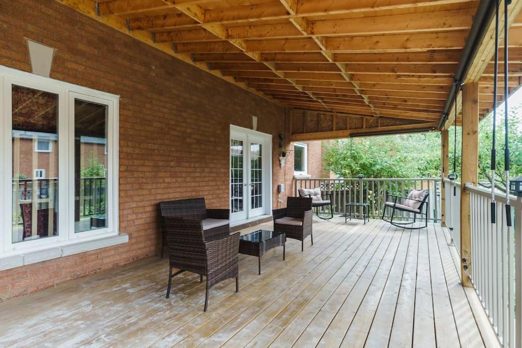 Beautiful Home 4 Bed, 3 Bath, Garage, Backyard! Місісаґа Екстер'єр фото